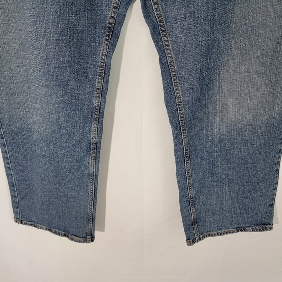 Denizen Levis Men's 285 Relaxed Medium Wash Jeans Size W 42 L 30 - Picture 3 of 11